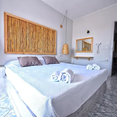 Mikes On The Apartment Hersonissos (Crete)