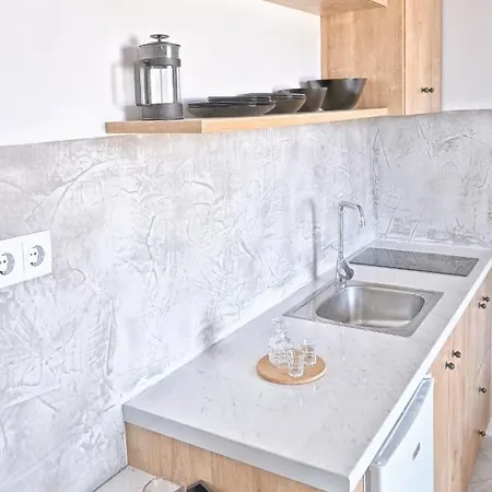 Mikes On The * 赫索尼索斯