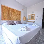 Mikes On The Апартаменти Херсонісос