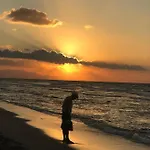 Mikes On The * Херсонісос